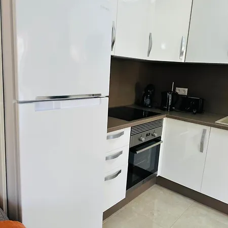 Victoria Court 2 Cristianos Apartment *