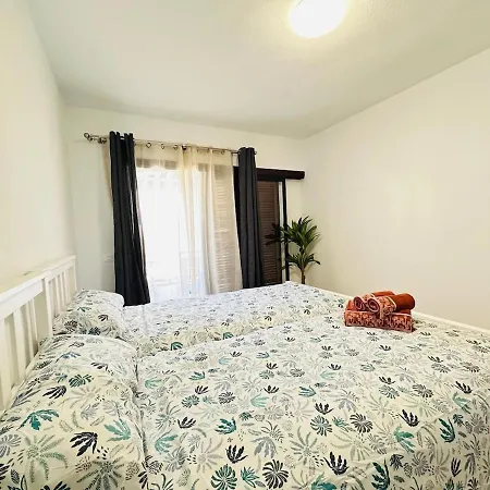 Victoria Court 2 Cristianos * Лос Кристианос